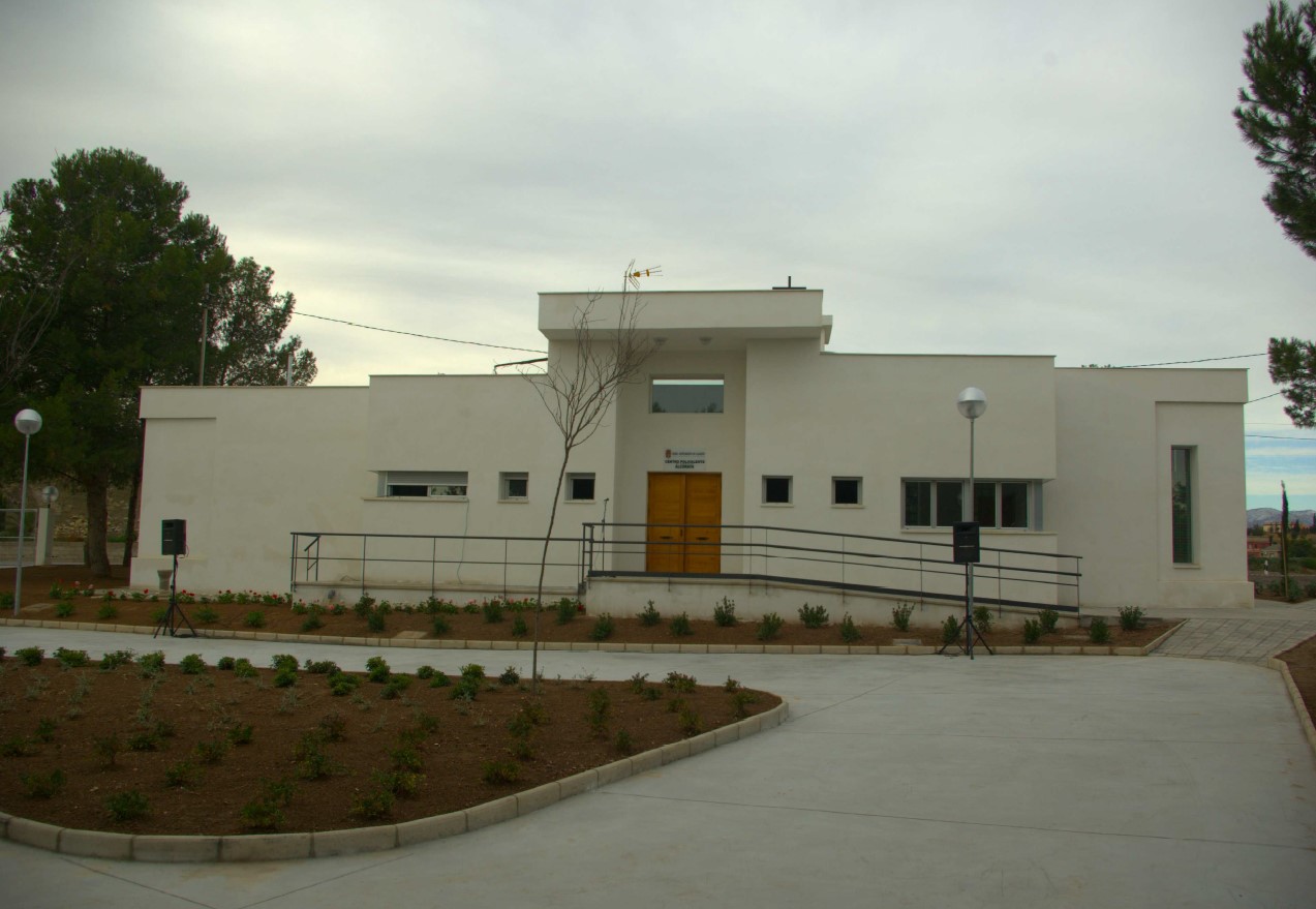 MULTIPURPOSE BUILDING IN PARTIDA RURAL LA ALCORAYA - ALICANTE 